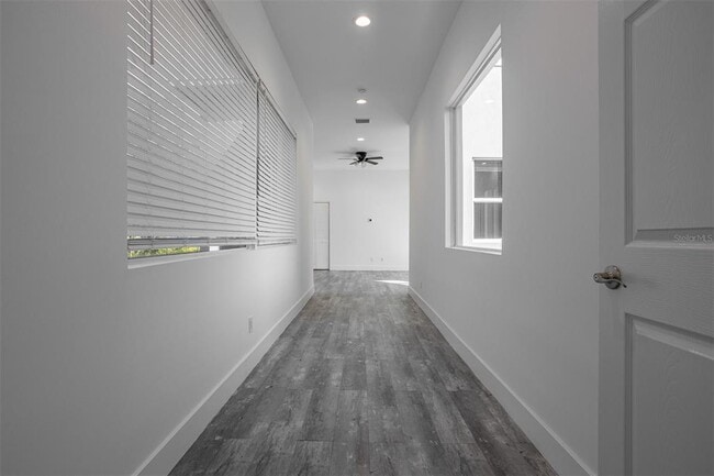 Building Photo - 2700 N Myrtle Ave