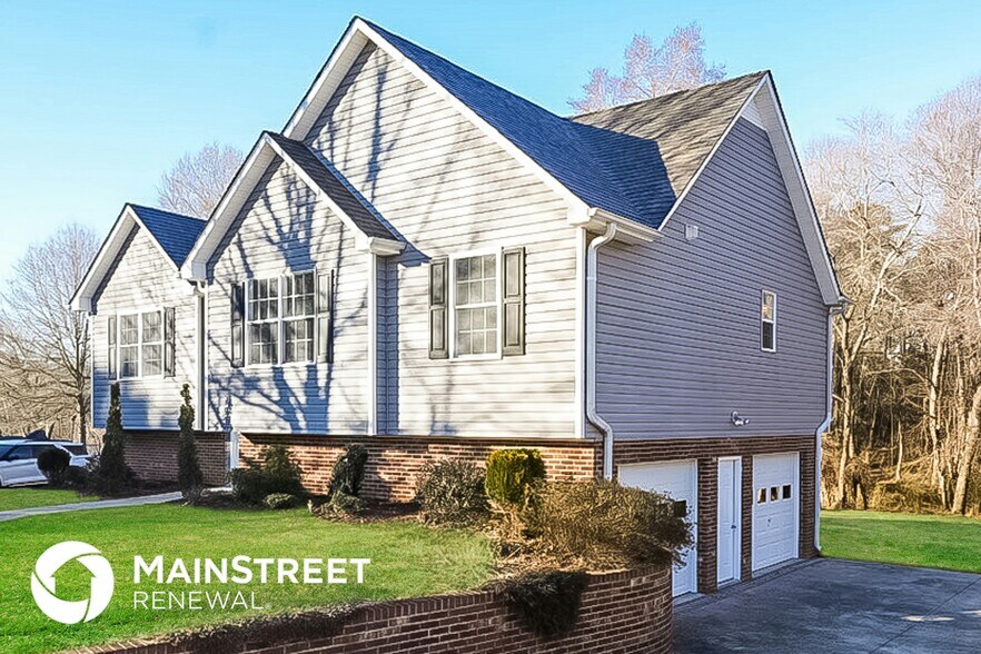 Building Photo - 155 N Twin Hill Rd