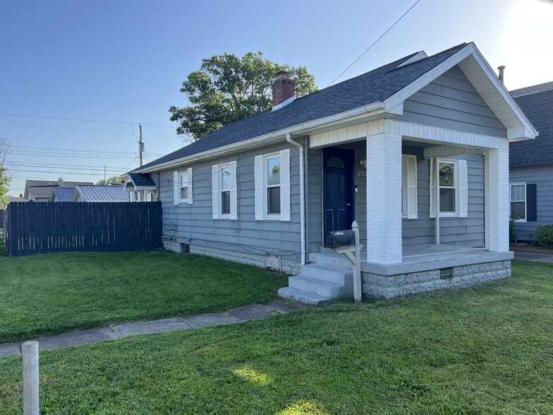 Primary Photo - 2150 E Tennessee St