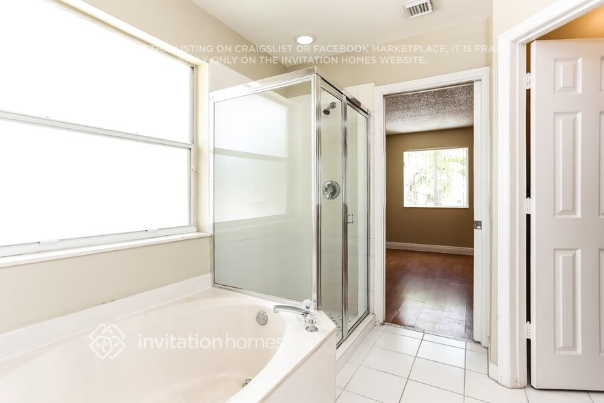 Building Photo - 13440 SW 24th St