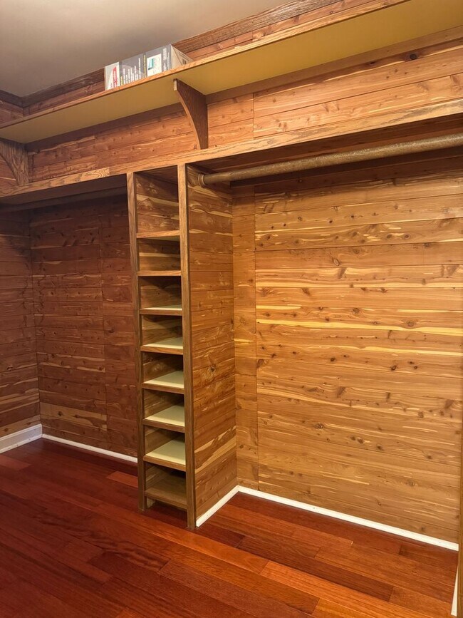Building Photo - 4-Bedroom 3-Bath House in Quechee