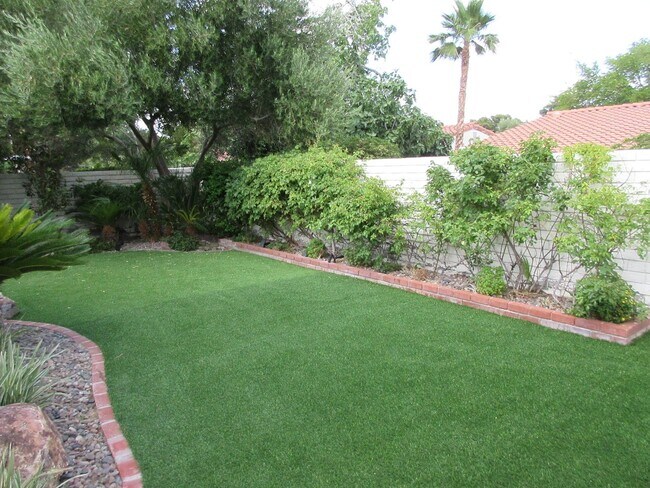 Building Photo - FULLY FURNISHED Home in Spanish Oaks!!