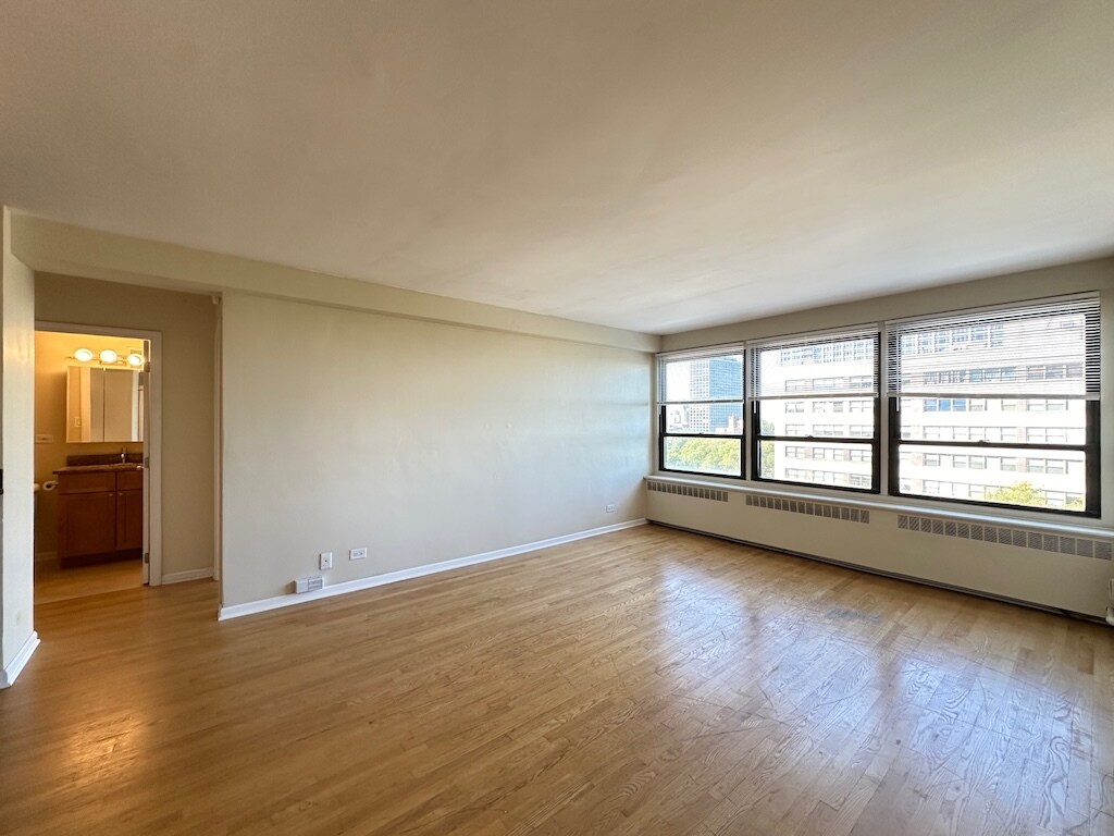 Building Photo - 4180 N Marine Dr