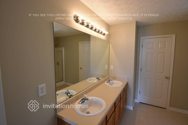 Building Photo - 830 Creek Cove Way