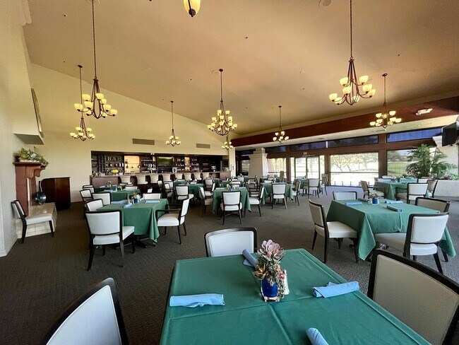 Building Photo - 41539 Woodhaven Dr W