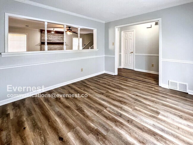 Building Photo - 6630 Hampstead Cove
