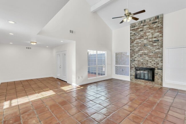 Building Photo - 13911 Piping Rock Ln