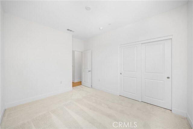 Building Photo - 410 Lobata