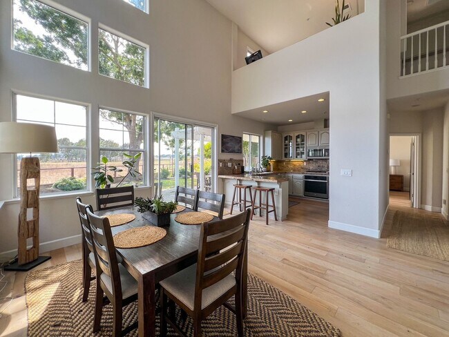 Building Photo - 35 Regatta Way