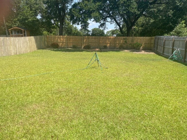 Building Photo - 5241 Peach Dr