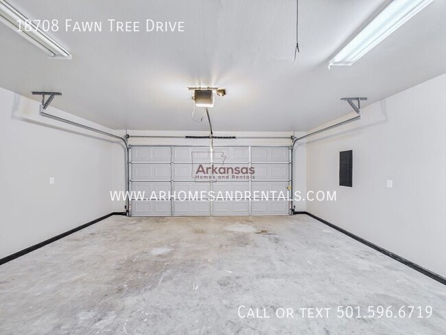 Building Photo - 18708 Fawn Tree Dr