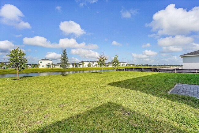 Building Photo - 5936 Mangrove Dr