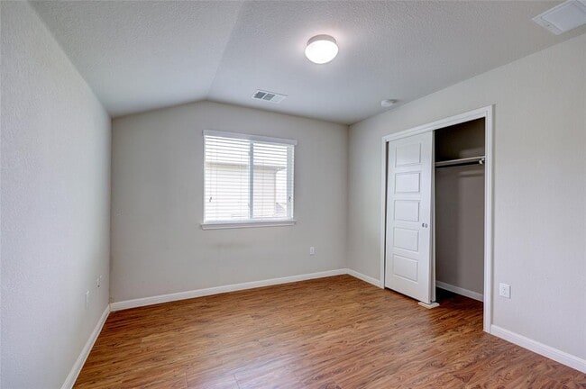 Building Photo - 126 Screech Owl Dr
