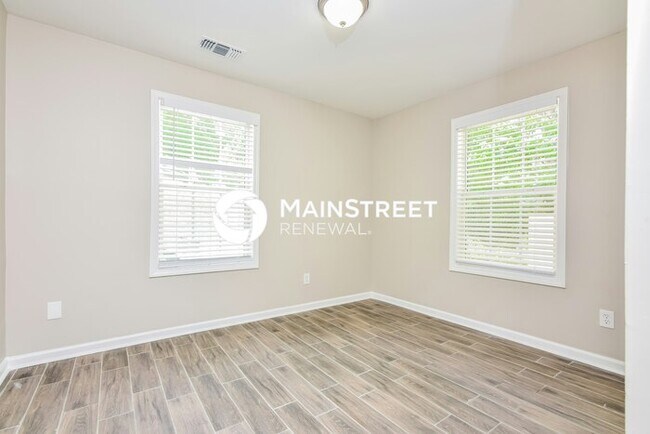 Building Photo - 4 Bedroom Pet-Friendly Home in Conley, GA with Main Street Renewal
