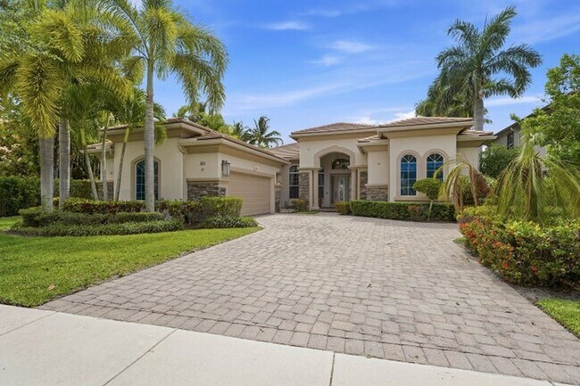 Building Photo - 851 Edgebrook Ln