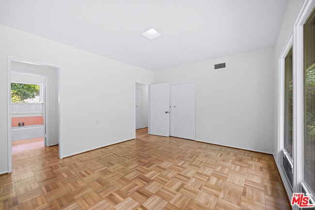 Building Photo - 11623 Canton Pl