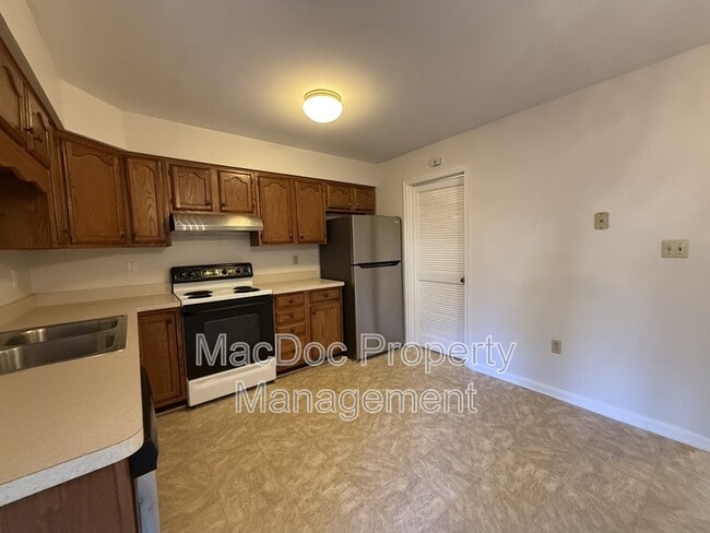 Building Photo - 200 Farrell Ln