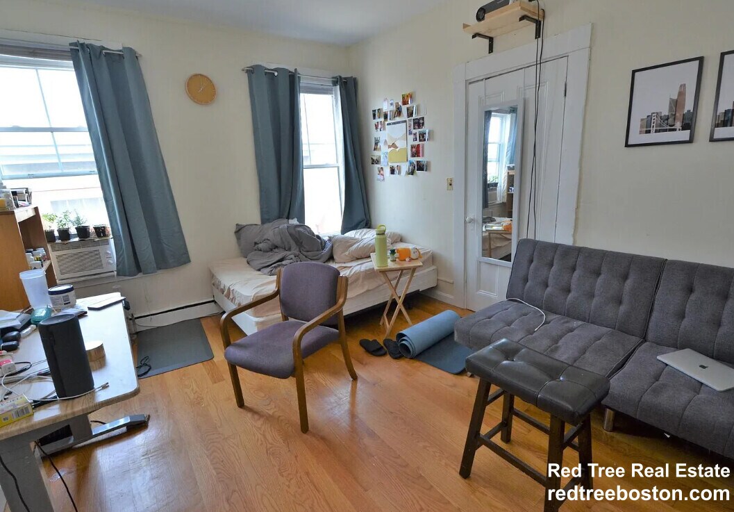 Apt 14 - 35 Brookline St