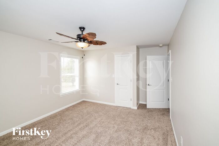 Building Photo - 8043 Mary Alice Way