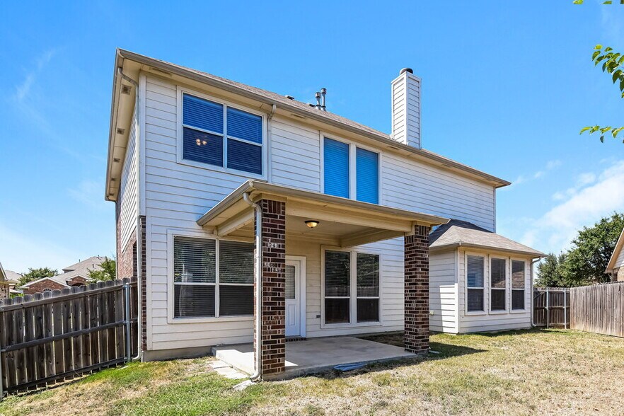Building Photo - 6216 Melanie Dr