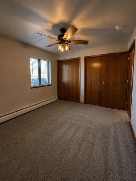 Building Photo - W2649 Barney Ct