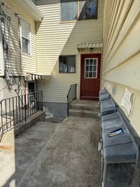 Building Photo - 11 Cove View Dr