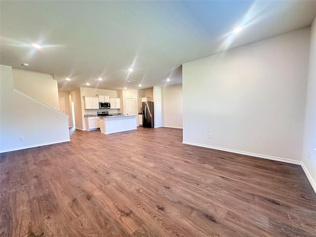 Building Photo - 728 Pineywood Trl