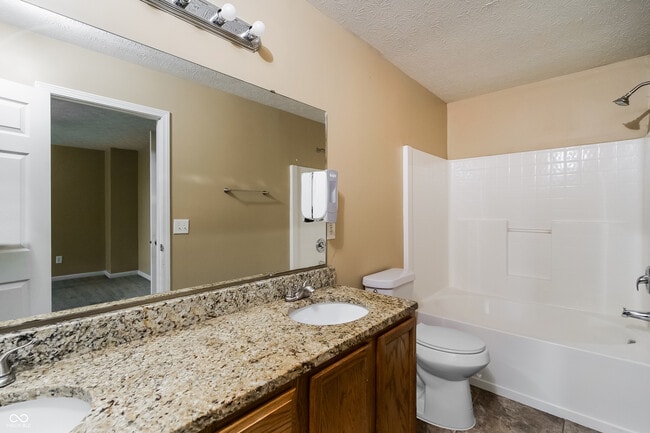 Building Photo - 5675 Glass Chimney Ln