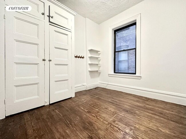 Building Photo - 940 Amsterdam Ave