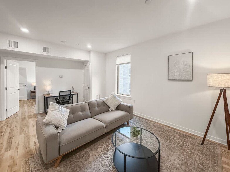 Building Photo - 1427 Germantown Ave