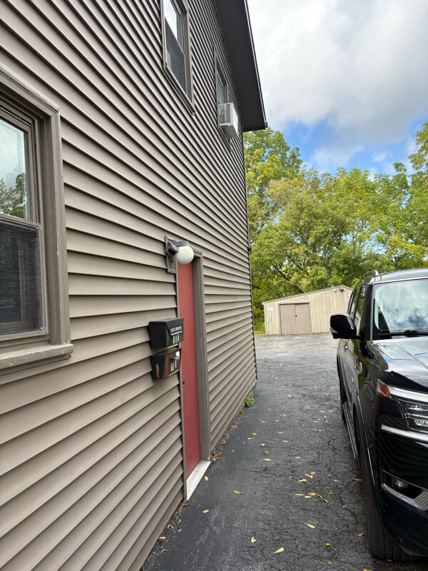 Building Photo - 105 Robert Dr