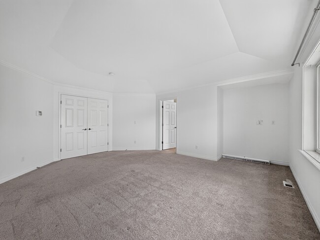 Building Photo - 1311 270th Way SE