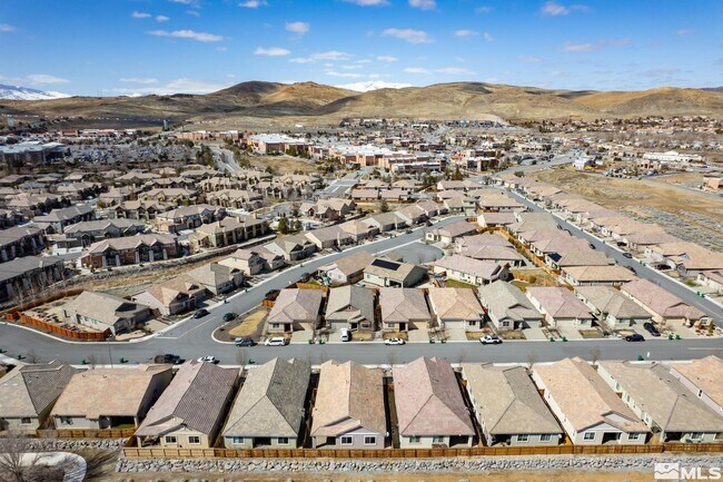 Building Photo - 4942 Monrovia Dr