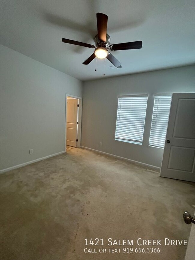 Building Photo - 1421 Salem Creek Dr