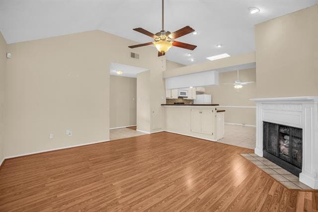 Building Photo - 568 Grace Ln