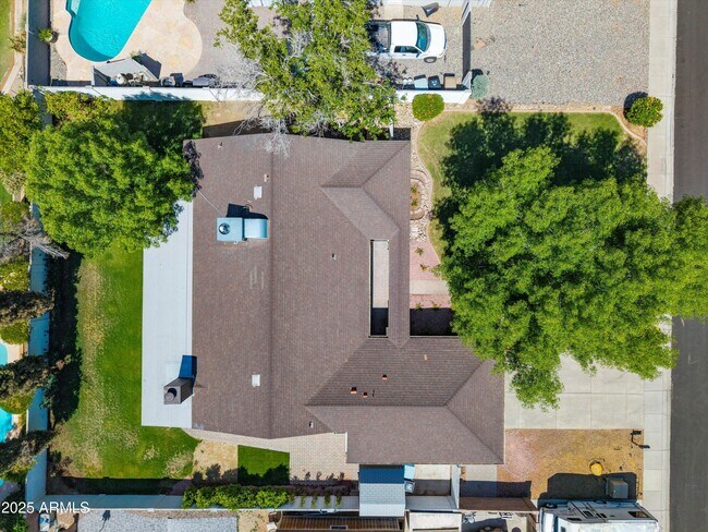 Building Photo - 4837 E Pershing Ave