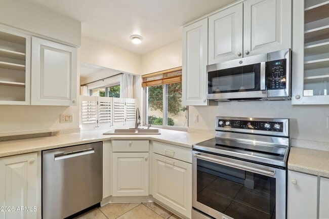 Building Photo - 10077 E Calle De Cielo Cir