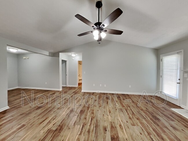 Building Photo - 114 Harper Way