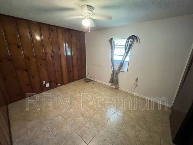 Building Photo - 13191 Sunshine Rd