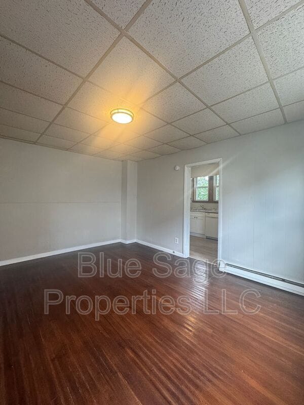 Building Photo - 3207 Albemarle Ave