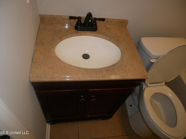 Building Photo - 2765 Normandy Cove