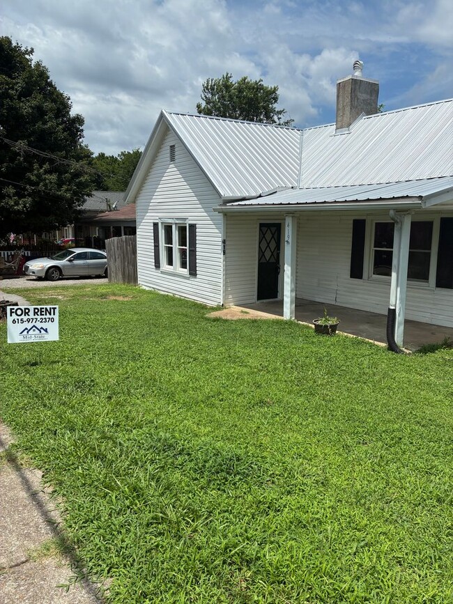 Building Photo - Cozy 3 Bedroom Home in Clarksville!