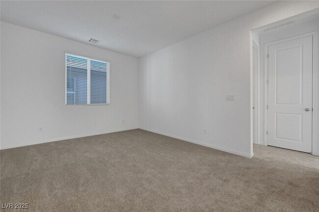 Building Photo - 9885 Angel Valley Dr