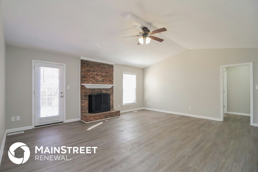 Building Photo - 4216 Chilton Way