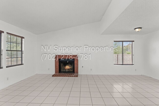 Building Photo - SW!! Spring Valley!! Single Story!!! Covered Patio!!! Fire Place!! Pet Friendly!!! Community Park...