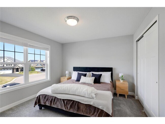 Building Photo - 6332 Apple Ct