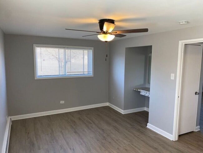 Building Photo - 3710 W 119th St