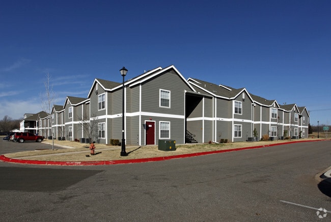 Building Photo - Savannah House of Yukon Senior Living
