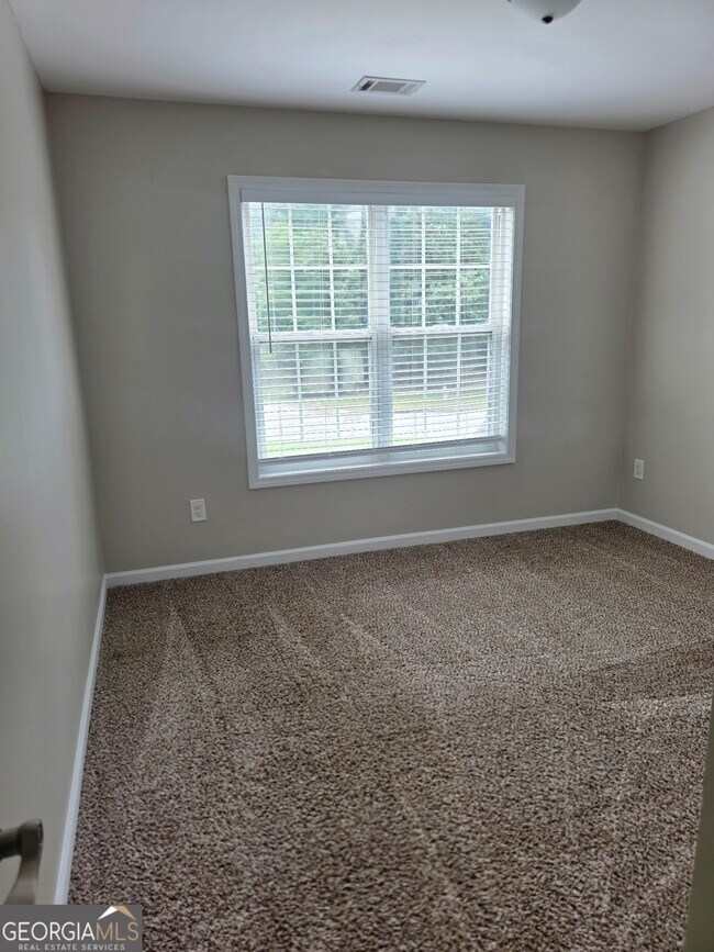 Building Photo - 2257 Roseberry Ln