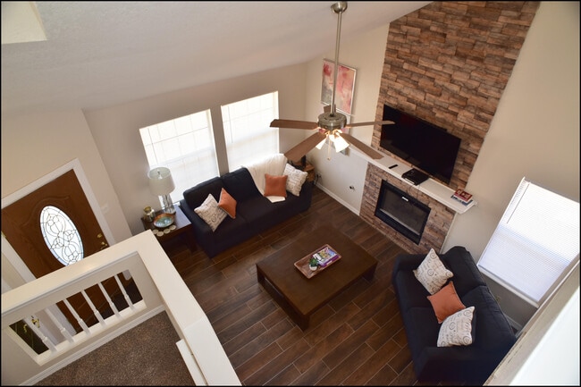 Building Photo - 7229 Canyon Run Dr